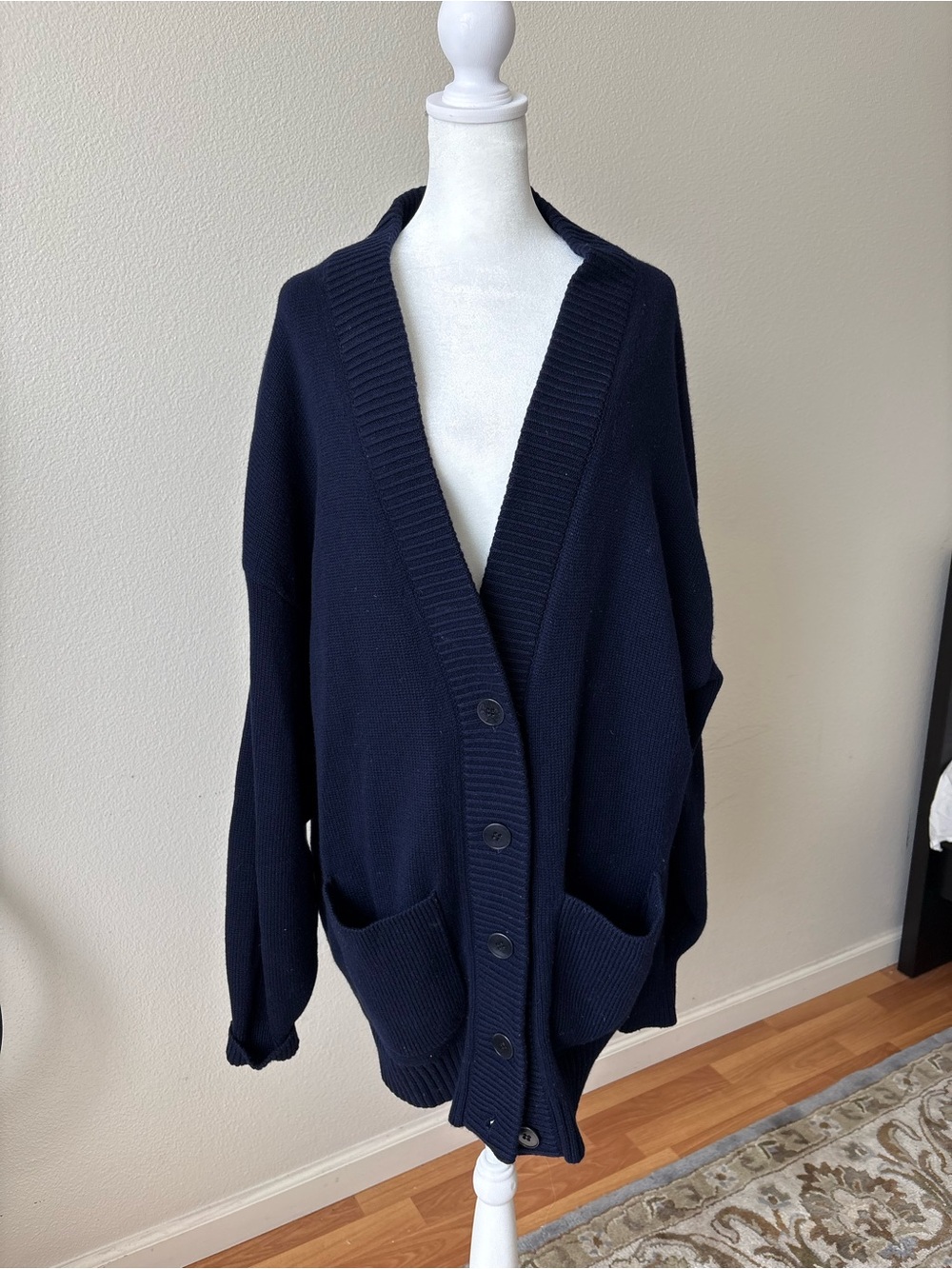 Oversized Navy Button-Front Women's Cardigan Sweater 100% cashmere